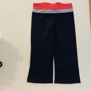 Lululemon straight leg cropped legging